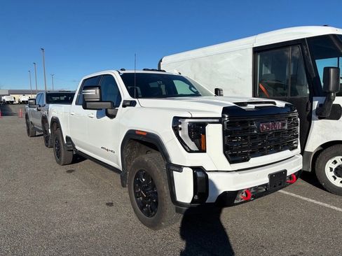 Used 2024 GMC Sierra 2500 AT4 w/ AT4 Premium Plus Package image 1