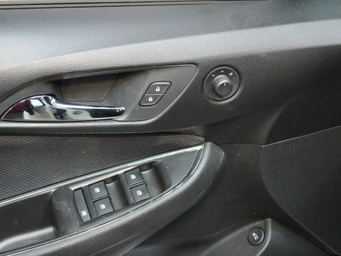 Used 2018 Chevrolet Cruze LT image 16