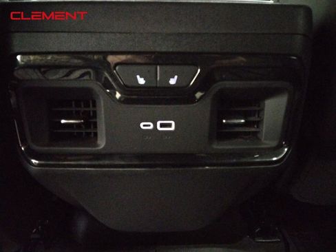 Used 2024 GMC Sierra 2500 AT4X w/ AT4X AEV Edition image 29