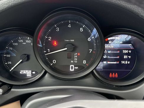 Used 2023 Porsche Macan AWD/4WD image 24