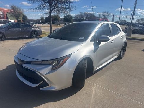 Used 2019 Toyota Corolla XSE image 6