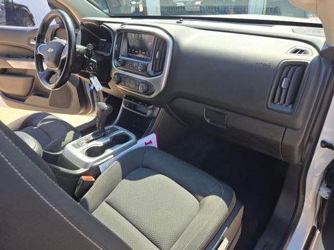 Used 2018 Chevrolet Colorado LT w/ LT Convenience Package RWD image 22