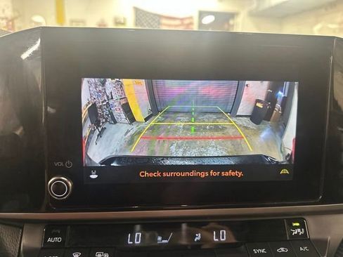 Used 2025 Toyota Camry SE w/ Convenience Package FWD image 12