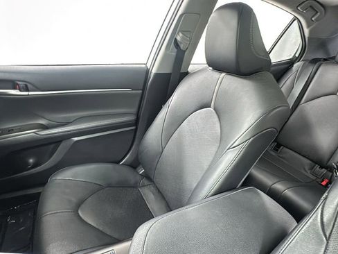 Used 2021 Toyota Camry XSE image 13