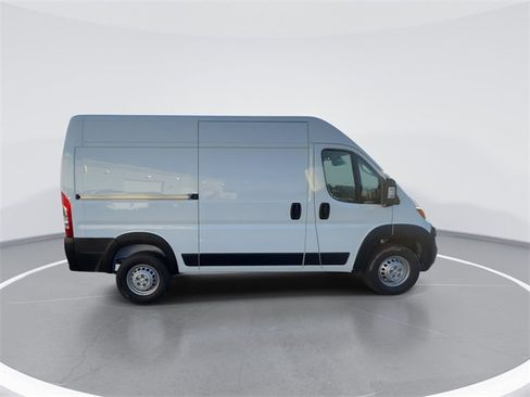 New 2026 RAM ProMaster 2500 w/ Convenience Group image 9