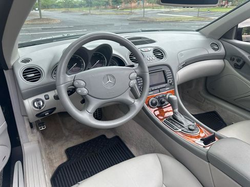 Used 2005 Mercedes-Benz SL 500 image 28