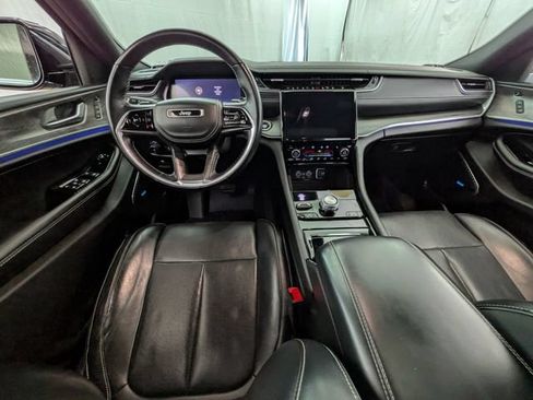 Used 2021 Jeep Grand Cherokee L Overland w/ Luxury Tech Group IV AWD/4WD image 11