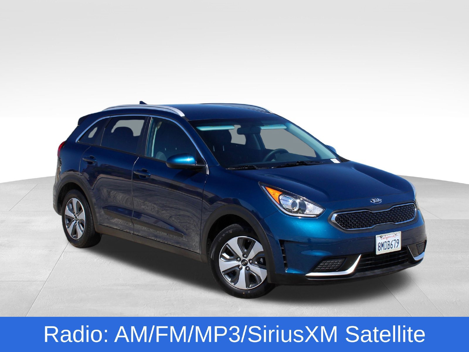 Used 2019 Kia Niro LX FWD image 2