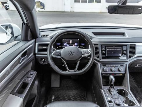 Used 2022 Volkswagen Atlas Cross Sport SE AWD/4WD image 26