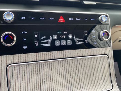 Used 2025 Genesis GV80 3.5T Prestige AWD/4WD image 23