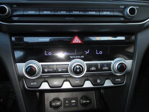 Used 2020 Hyundai Elantra SE w/ Cargo Package (C1) image 23