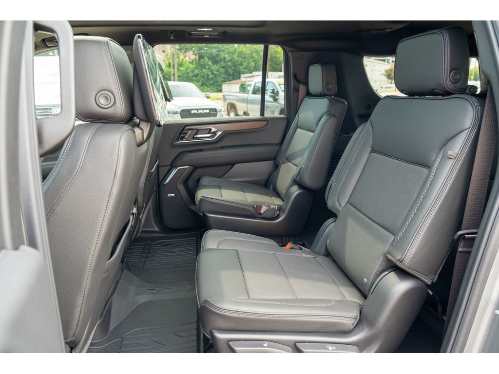 New 2026 GMC Yukon XL Denali w/ Denali Reserve Package AWD/4WD image 13