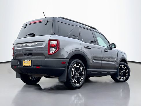 Used 2023 Ford Bronco Sport Outer Banks image 2