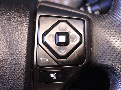 Used 2021 Toyota Tacoma TRD Sport image 21