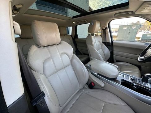Used 2016 Land Rover Range Rover Sport HSE image 39