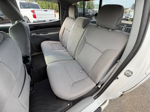 Used 2012 Toyota Tacoma 4x4 Double Cab w/ TRD Off-Road Pkg image 25