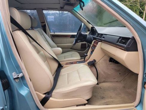 Used 1991 Mercedes-Benz 300 E 3.0 image 20