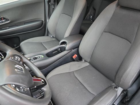 Used 2022 Honda HR-V EX image 14