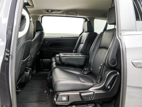 Used 2025 Honda Odyssey EX-L image 18