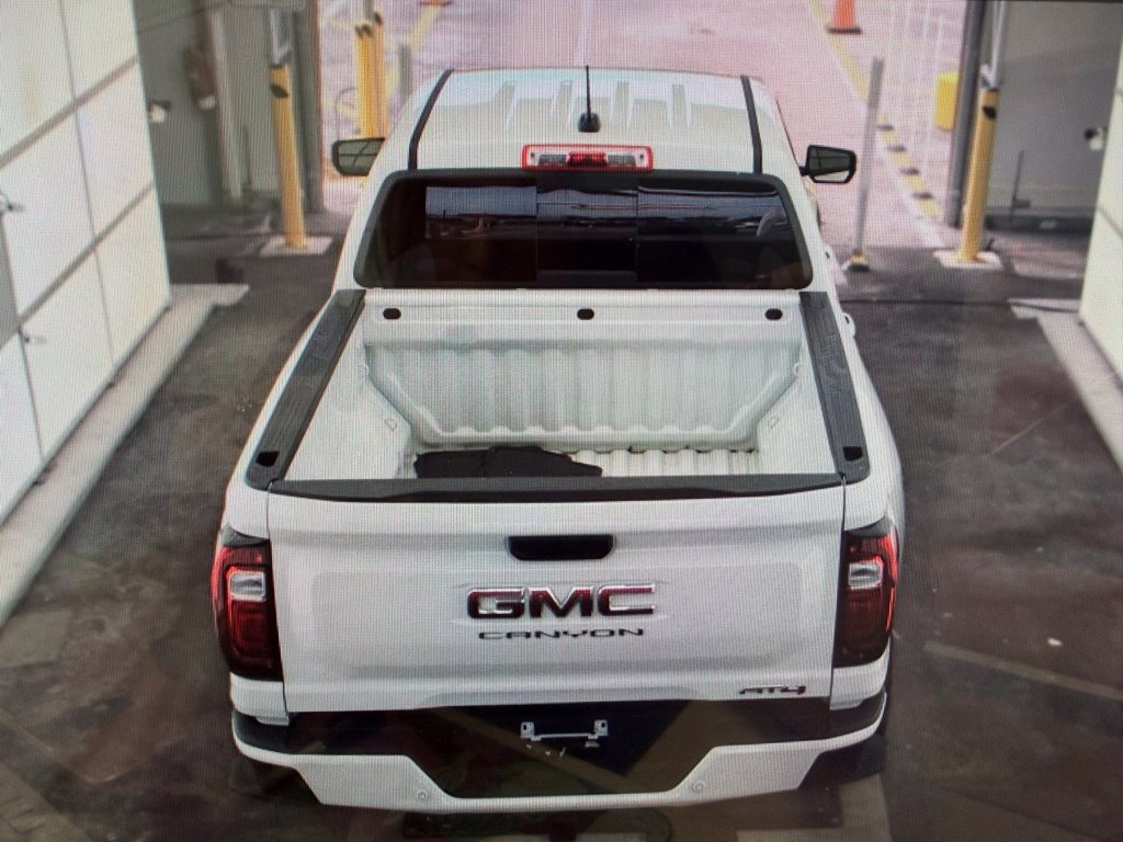 Used 2026 GMC Canyon AT4 AWD/4WD image 5