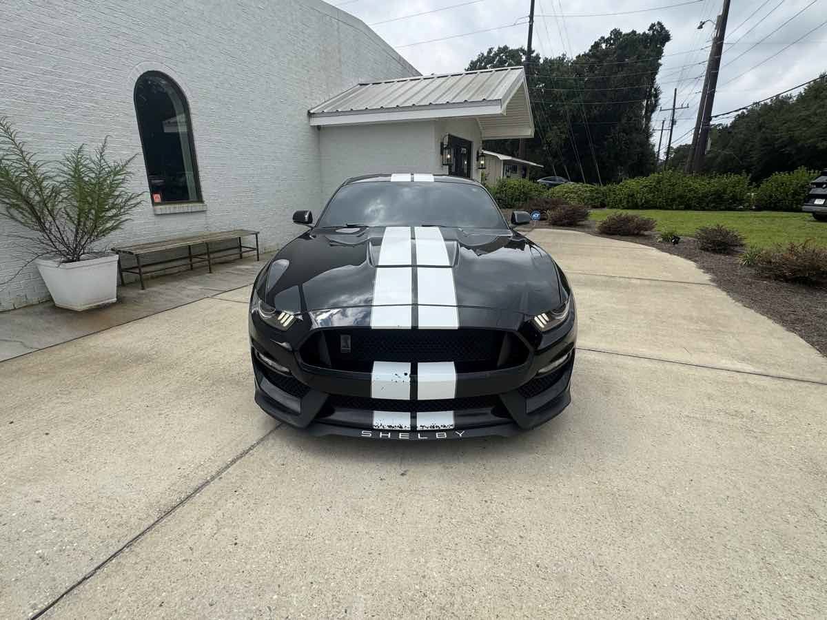 Used 2020 Ford Mustang Shelby GT350 w/ Technology Package RWD image 3
