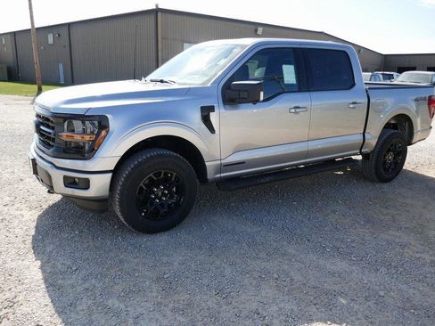 New 2025 Ford F150 XLT w/ Equipment Group 302A MID image 8