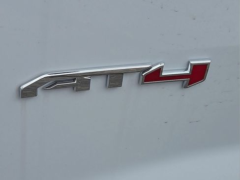 New 2026 GMC Acadia AT4 w/ Super Cruise Package image 8