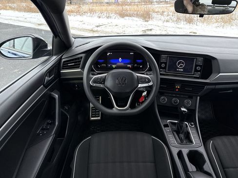 Used 2023 Volkswagen Jetta Sport image 17