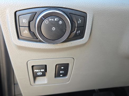 Used 2019 Ford F150 XLT w/ Equipment Group 302A Luxury image 39