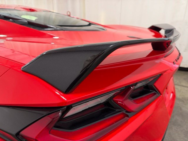 Used 2024 Chevrolet Corvette Stingray Premium Cpe w/ Z51 Performance Package RWD image 31