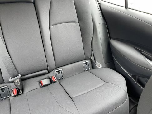 Used 2025 Toyota Corolla LE image 35