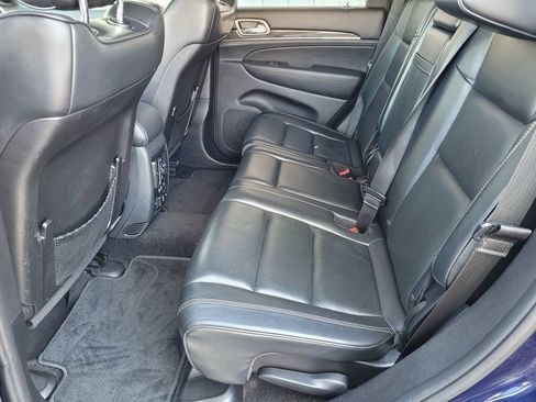 Used 2015 Jeep Grand Cherokee Overland RWD image 8