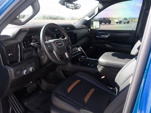 Used 2024 GMC Sierra 1500 AT4 w/ Technology Package AWD/4WD image 19