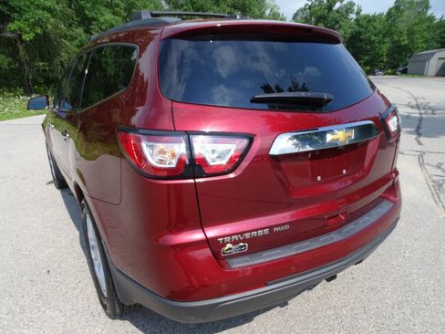 Used 2017 Chevrolet Traverse AWD LT w/ True North Edition image 9