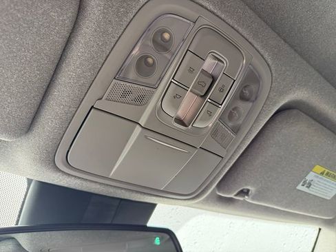 Used 2019 Hyundai Santa Fe AWD image 32