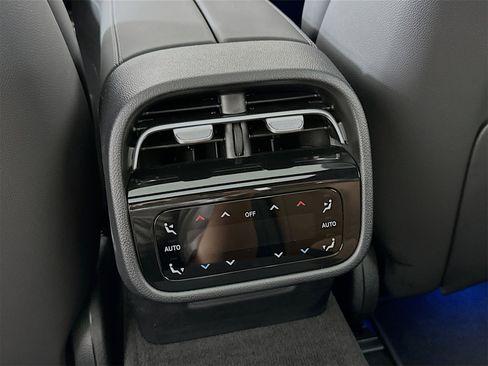 New 2026 Mercedes-Benz E 53 AMG e 4MATIC Sedan image 28