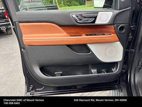 Used 2019 Lincoln Navigator Reserve w/ Cargo Package AWD/4WD image 14