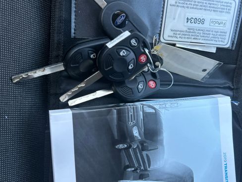 Used 2019 Ford Transit 150 XLT image 22