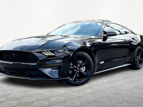 Used 2021 Ford Mustang Coupe image 1