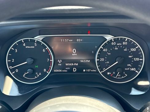 Used 2024 Nissan Rogue SV AWD/4WD image 24