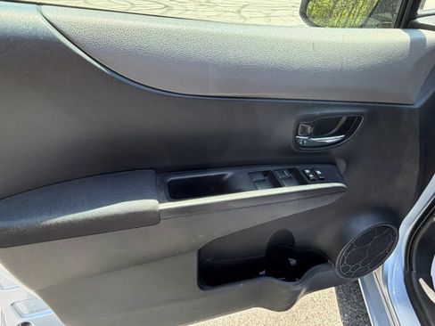 Used 2014 Toyota Yaris LE FWD image 13