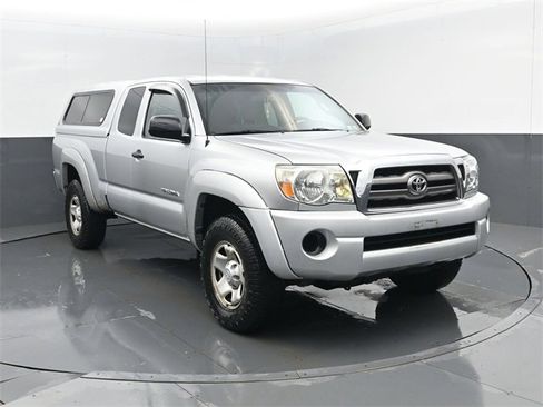 Used 2009 Toyota Tacoma 4x4 Access Cab image 3