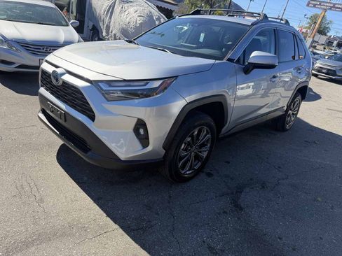 Used 2022 Toyota RAV4 XLE Premium AWD/4WD image 3