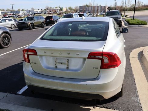 Used 2012 Volvo S60 T5 w/ Climate Pkg image 11