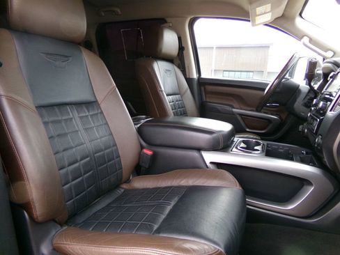 Used 2017 Nissan Titan Platinum Reserve image 16