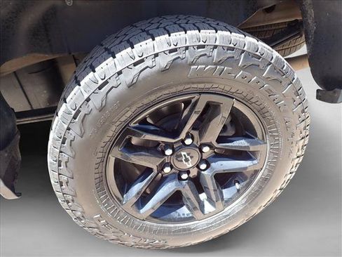 Used 2019 Chevrolet Silverado 1500 LT Trail Boss AWD/4WD image 7