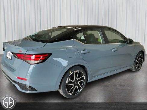 New 2025 Nissan Sentra SR w/ SR Premium Package image 5