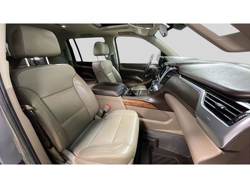Used 2017 Chevrolet Suburban Premier w/ Max Trailering Package AWD/4WD image 19