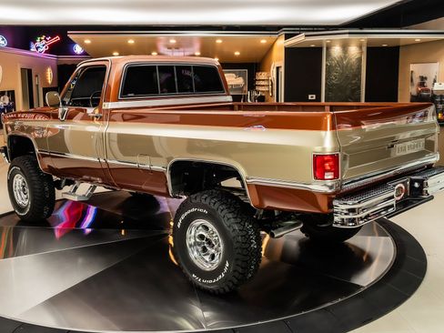 Used 1987 Chevrolet C/K Truck 2500 AWD/4WD image 16