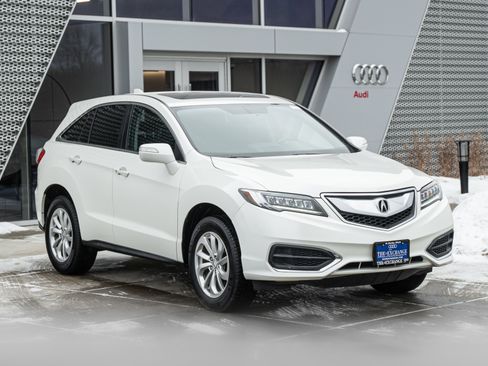 Used 2017 Acura RDX Technology Package image 2